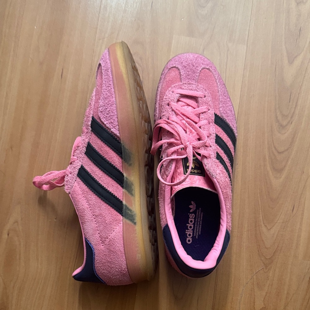 Adidas Gazelle Women's Pink and Black Sneakers